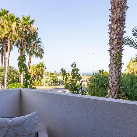 Pink Calm-vistas Al Mar Y Piscina.free Parking