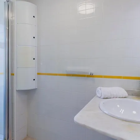 Pink Calm-vistas Al Mar Y Piscina.free Parking Apartamento *