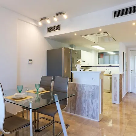 Apartamento Pink Calm-vistas Al Mar Y Piscina.free Parking *